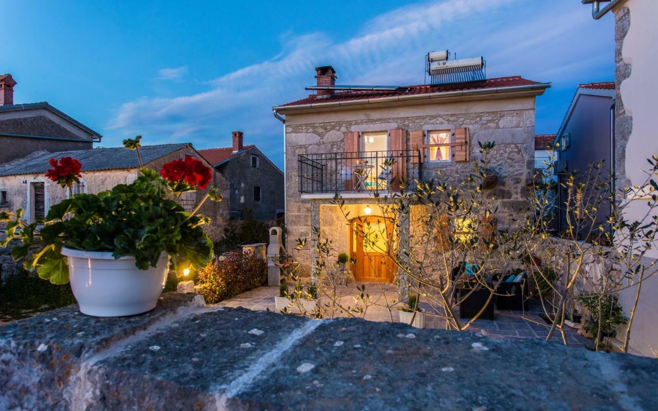 Holiday Home Eredita Milohnici Exterior foto